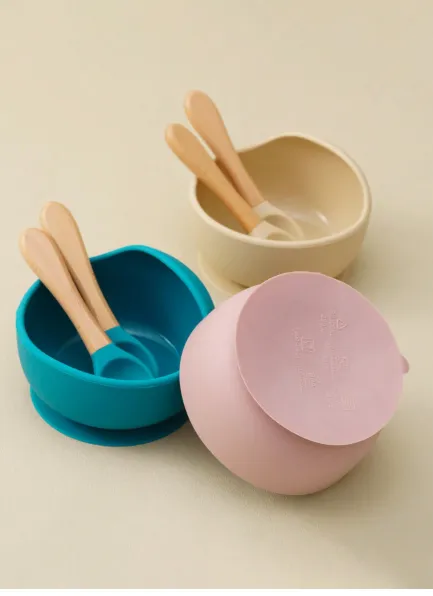 Set repas silicone bébé 3 pièces – Bol, cuillère, fourchette