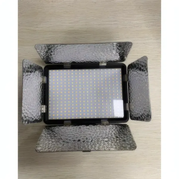 Éclairage LED Professionnel LED-378A - 378 LEDs