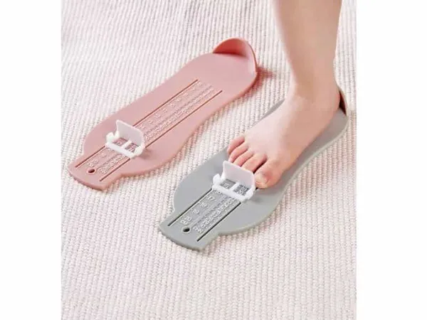 Dispositif De Mesure De Pied De Bébé, gris