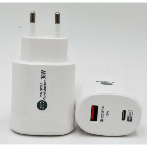 Chargeur Mural RSCAR RS-C78 avec Double Port USB et Type-C